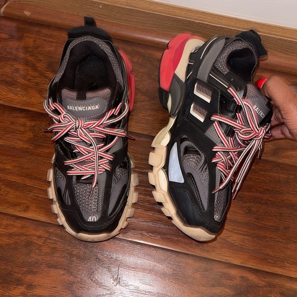 Balenciaga track - Picture 2 of 3